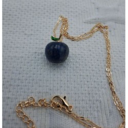 Pendentif pomme en lapi-lazuli