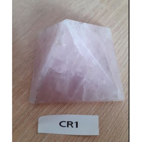 Grandes pyramides en quartz rose